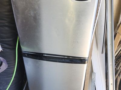 mini refrigerator/freezer combo