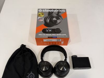 SteelSeries Arctis Nova Pro Wireless Gaming Headset - Multi-System Receiver, Active Noise Cancellation