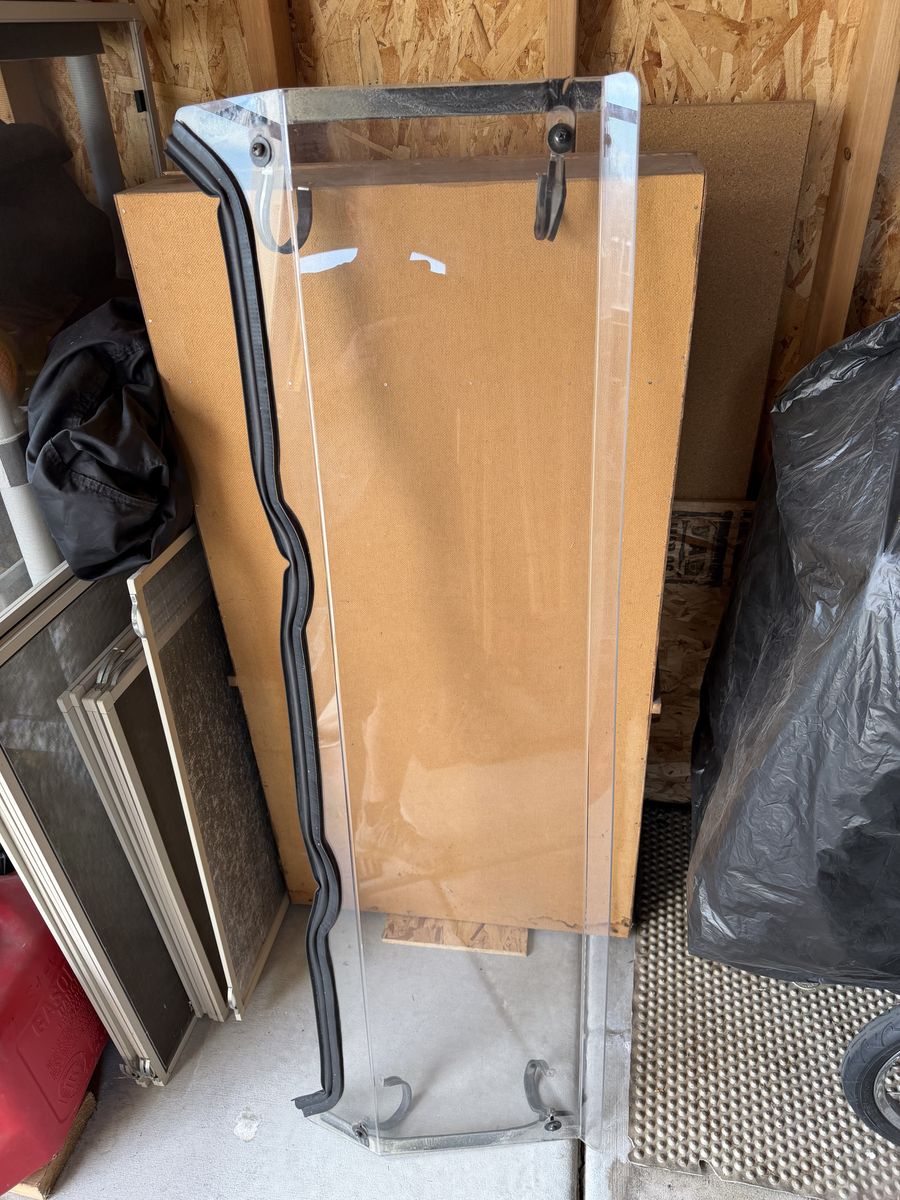 Main image 16