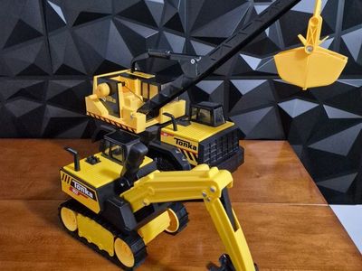 Tonka Steel Classics Car and Truck Play Vehicles, Yellow & Tonka 6182 Mighty Excavator, Kids Construction Toys. Both in Excellen