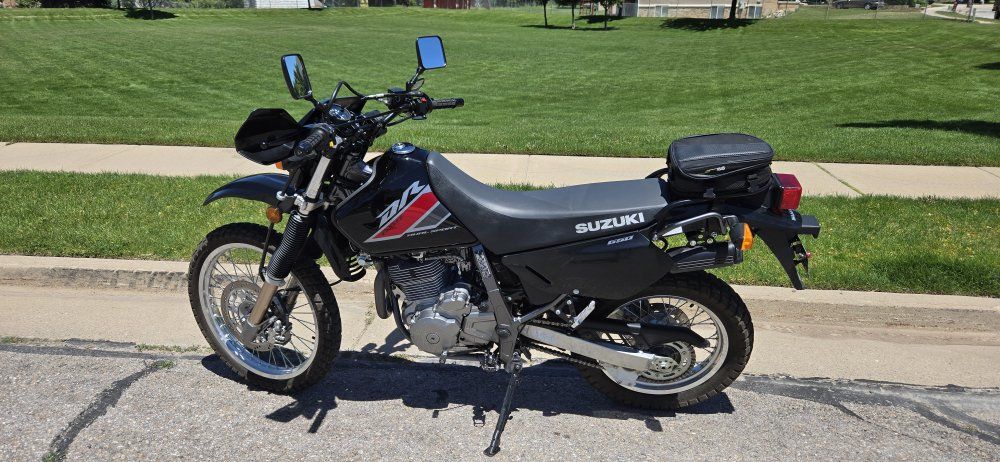 Suzuki DR650 Dual-Sport Motorcycle - Black - Good Condition