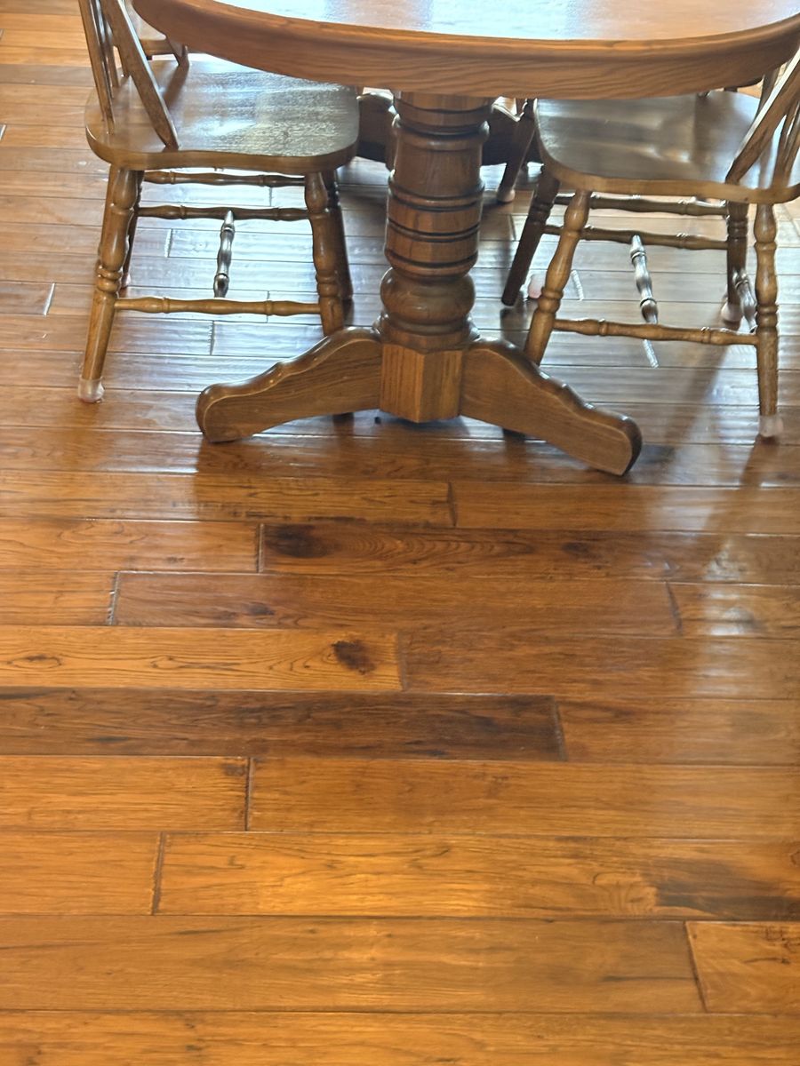Richardson dinner table hand made like new seats 12 6 chairs extra  extension store in table