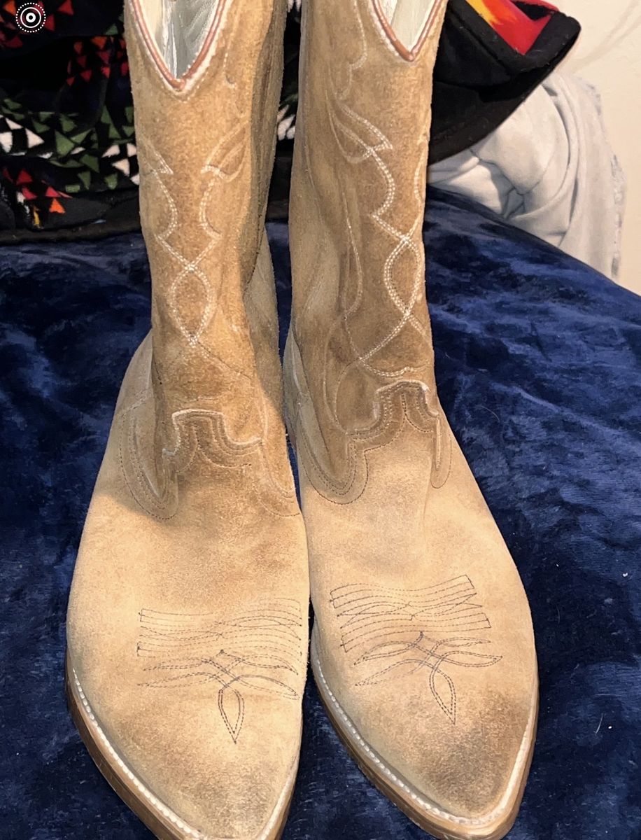 Women's Tan Suede Western Cowboy Boots with Embroidery - Size 8.5