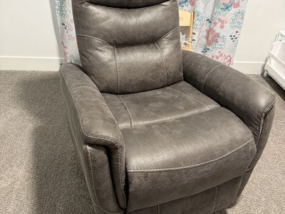 Gray Recliner Chair - Comfortable and Functional Living Room Furniture