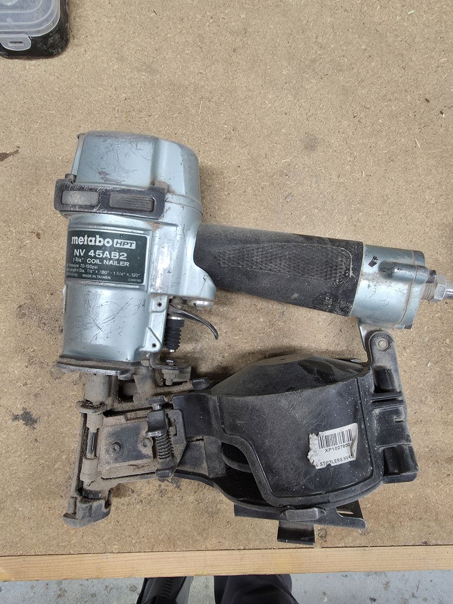 Metabo HPT NV45AB2 Coil Roofing Nailer