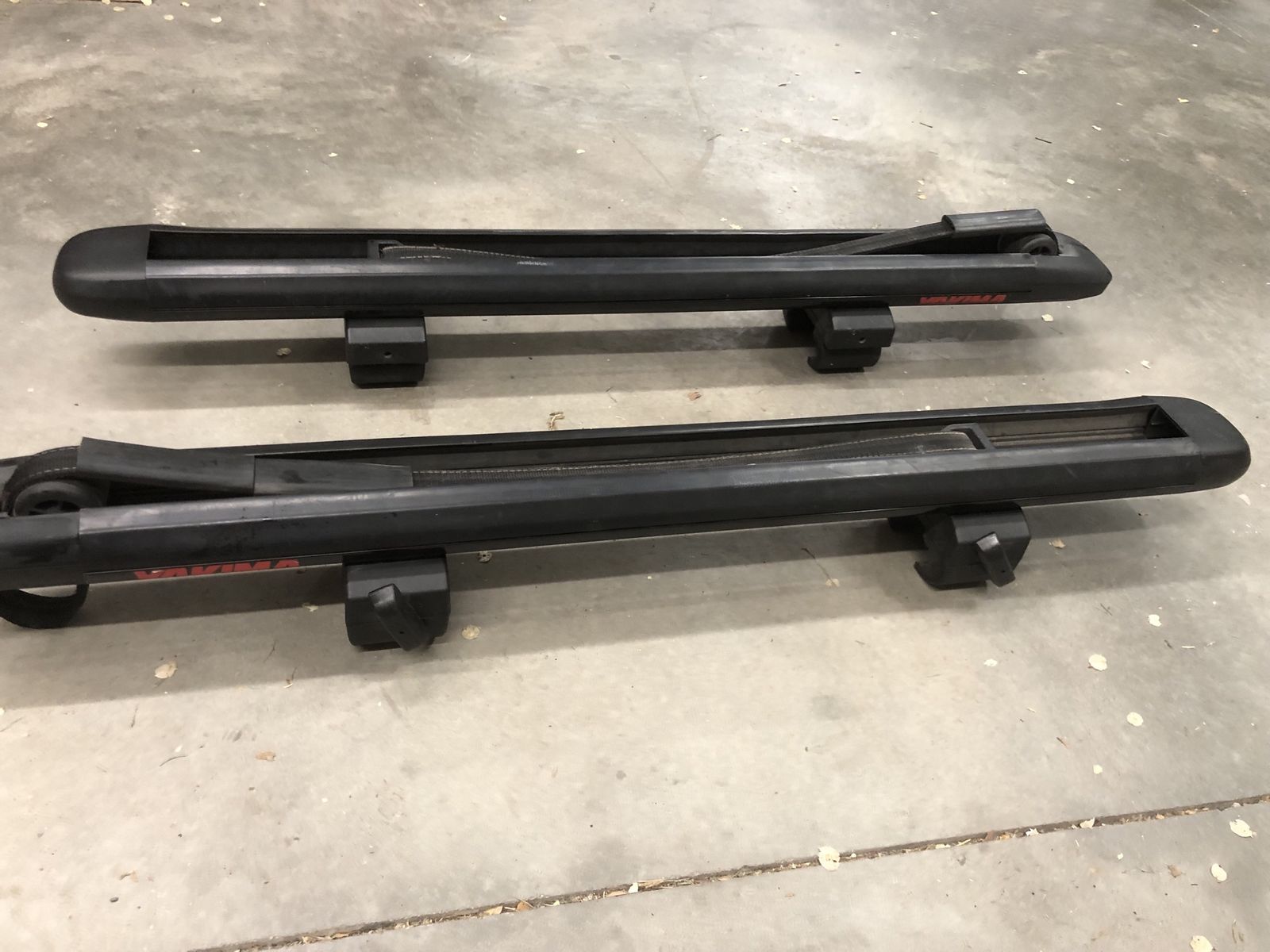 Yakima supdawg premium SUP surfboard rack paddle