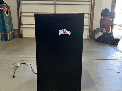 Hisense Mini Refrigerator