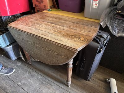 Circular Table
