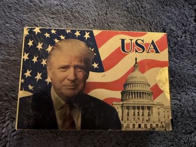 Trump Gold Slippery Cards