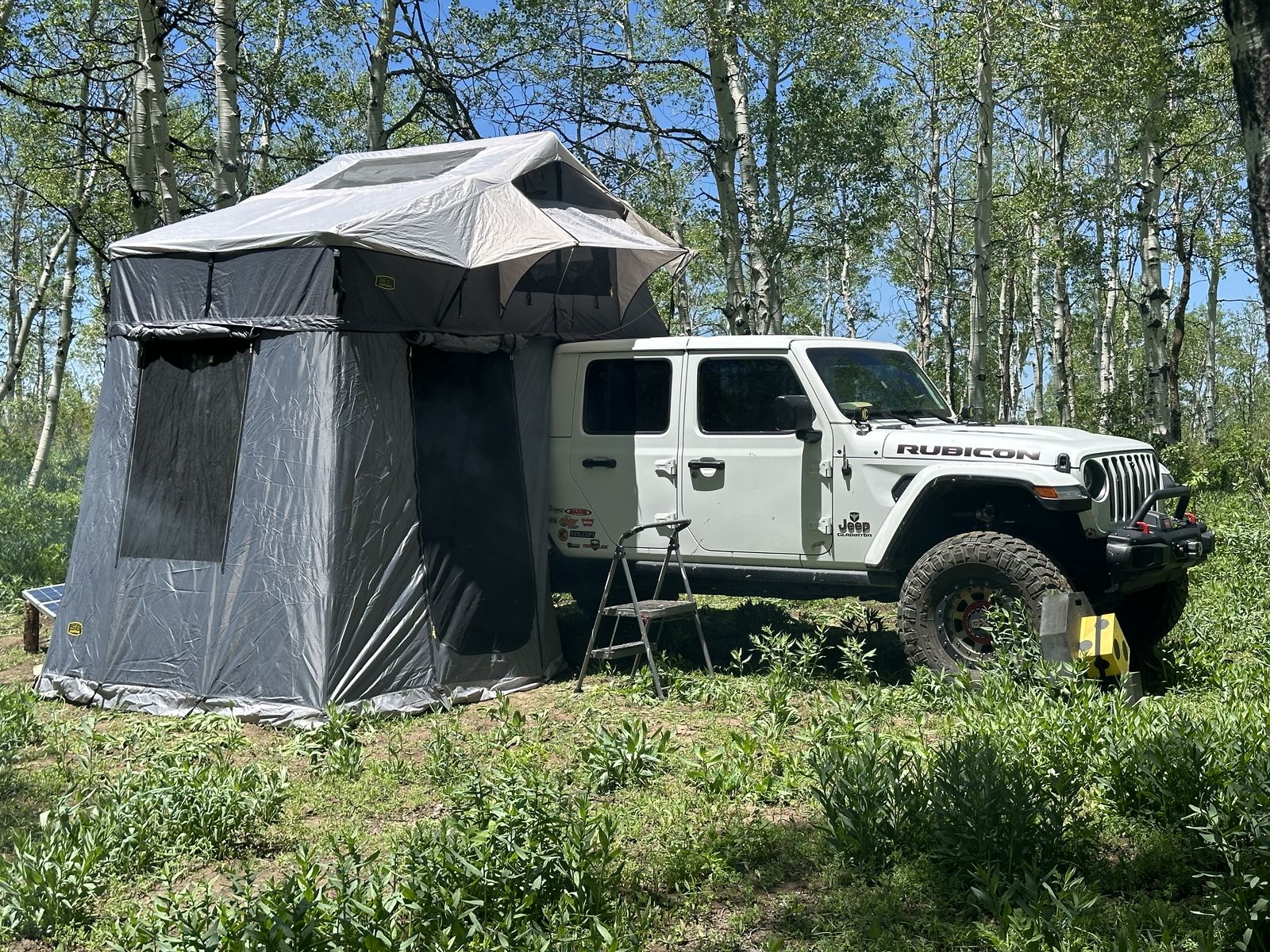 XL Rooftop Tent W/ Annex