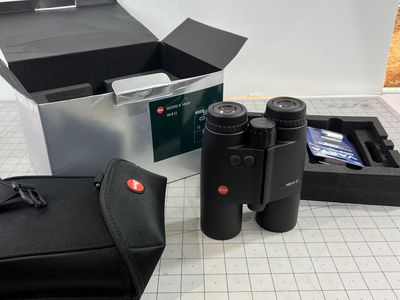 Leica Geovid R 10x42 Binoculars With Case Strap & Accessories - Model 40812 New
