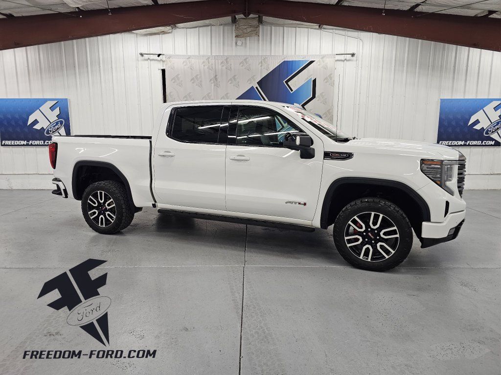 2022 GMC 1500 AT4