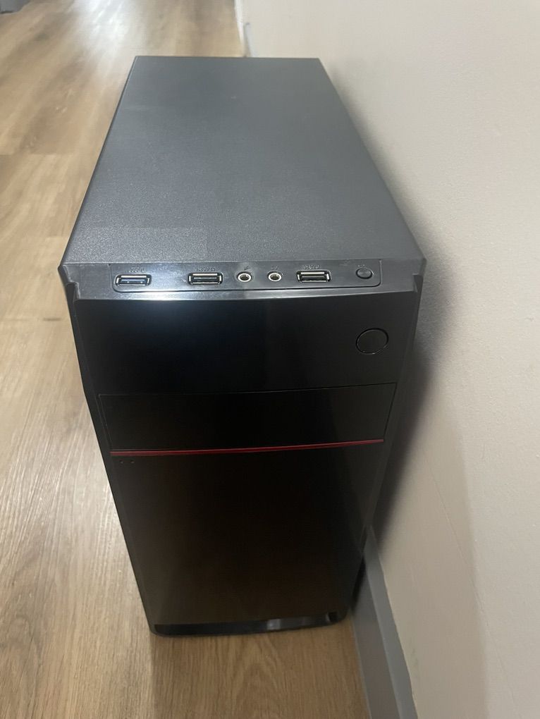 Red budget Gaming PC (Bundle)
