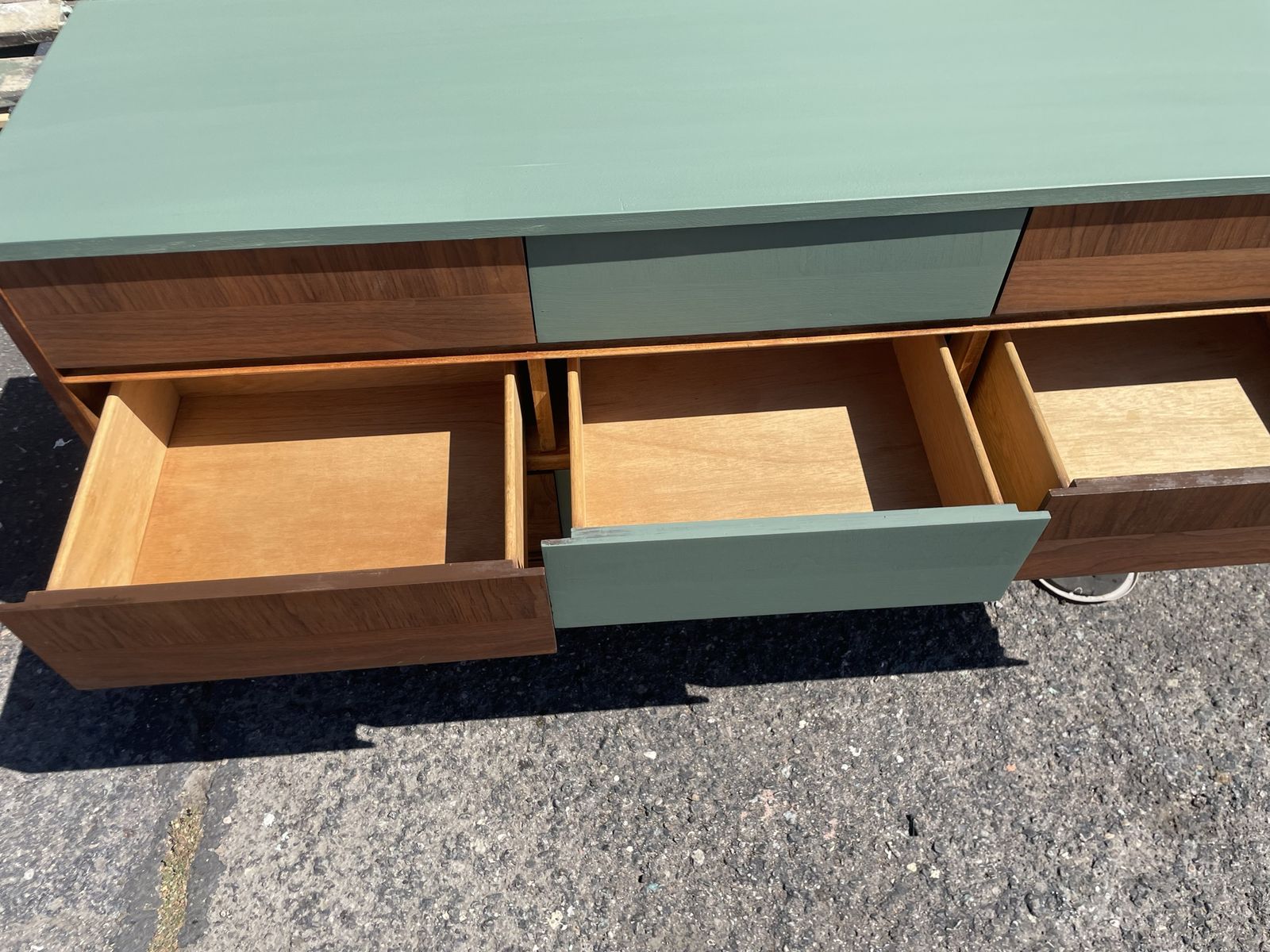 Main image 6