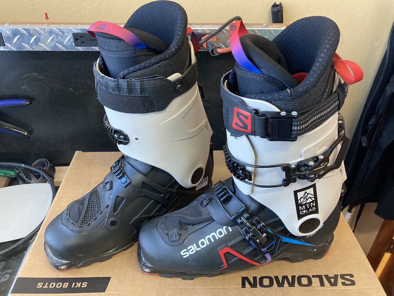 Salomon S/Lab MTN boots size 28