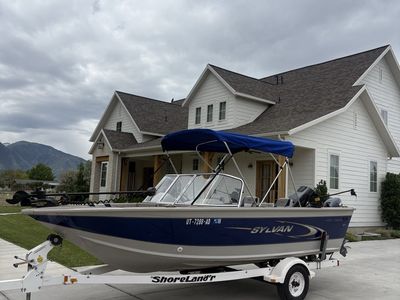 Sylvan 1700 explore fishing boat