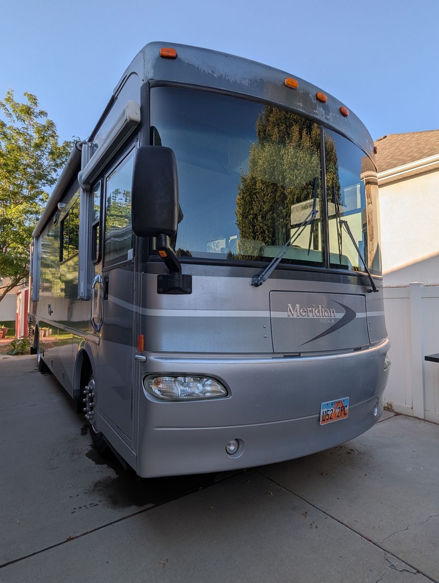 Diesel Motorhome 2004 Itasca Meridian 32T Class A - 42K miles