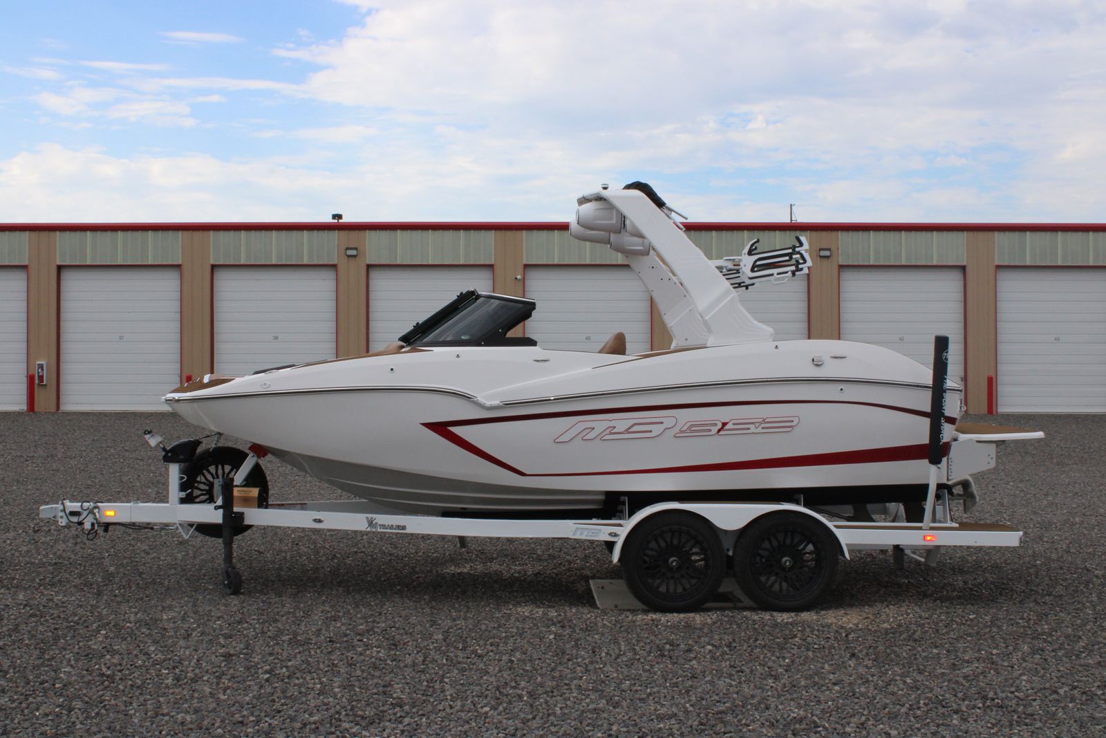 2026 MB Sports B52 21 Alpha ( Slightly Used Like New! )