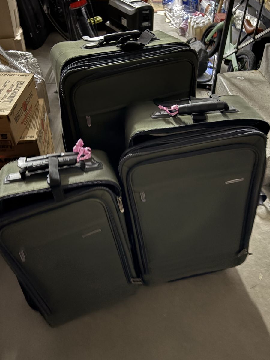 3-Piece Olive Green Softside Luggage Set - Wheeled, Expandable Suitcases