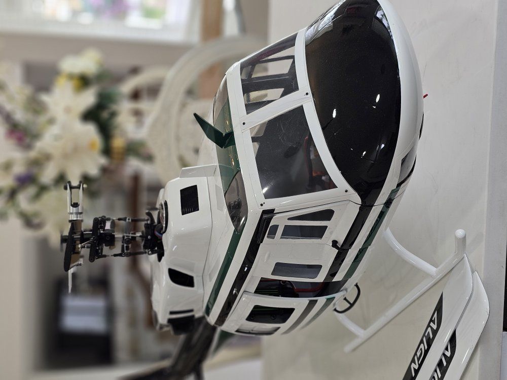 Scale Roban B212 Fuselage w Align 600 mechanics