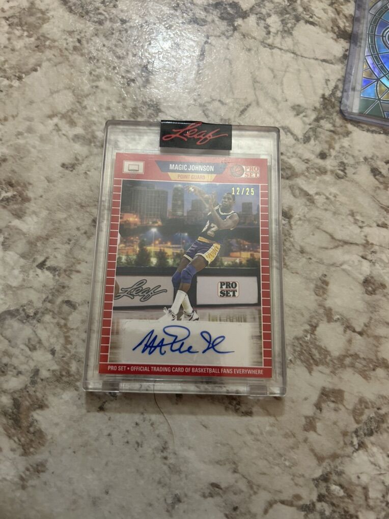 Magic Johnson Auto /25