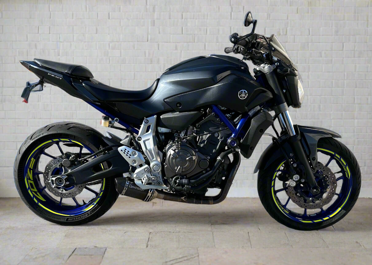2015 Yamaha FZ07 - WARRANTY INCLUDED - FZ-07
