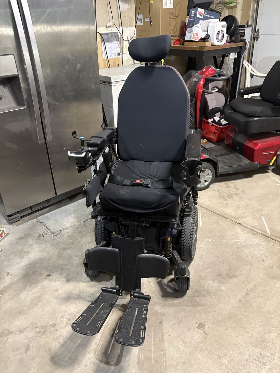 Quantum Q6 Edge 3.0 Electric Wheelchair with iLevel, Blue - Used