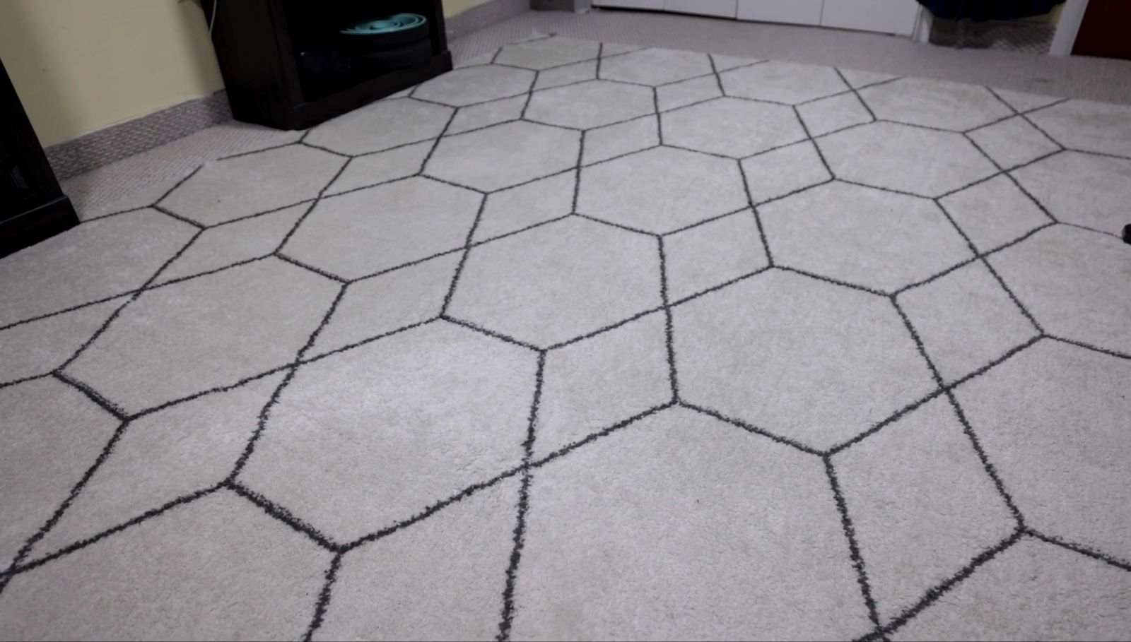 Geometric Rug 7'10"x10'