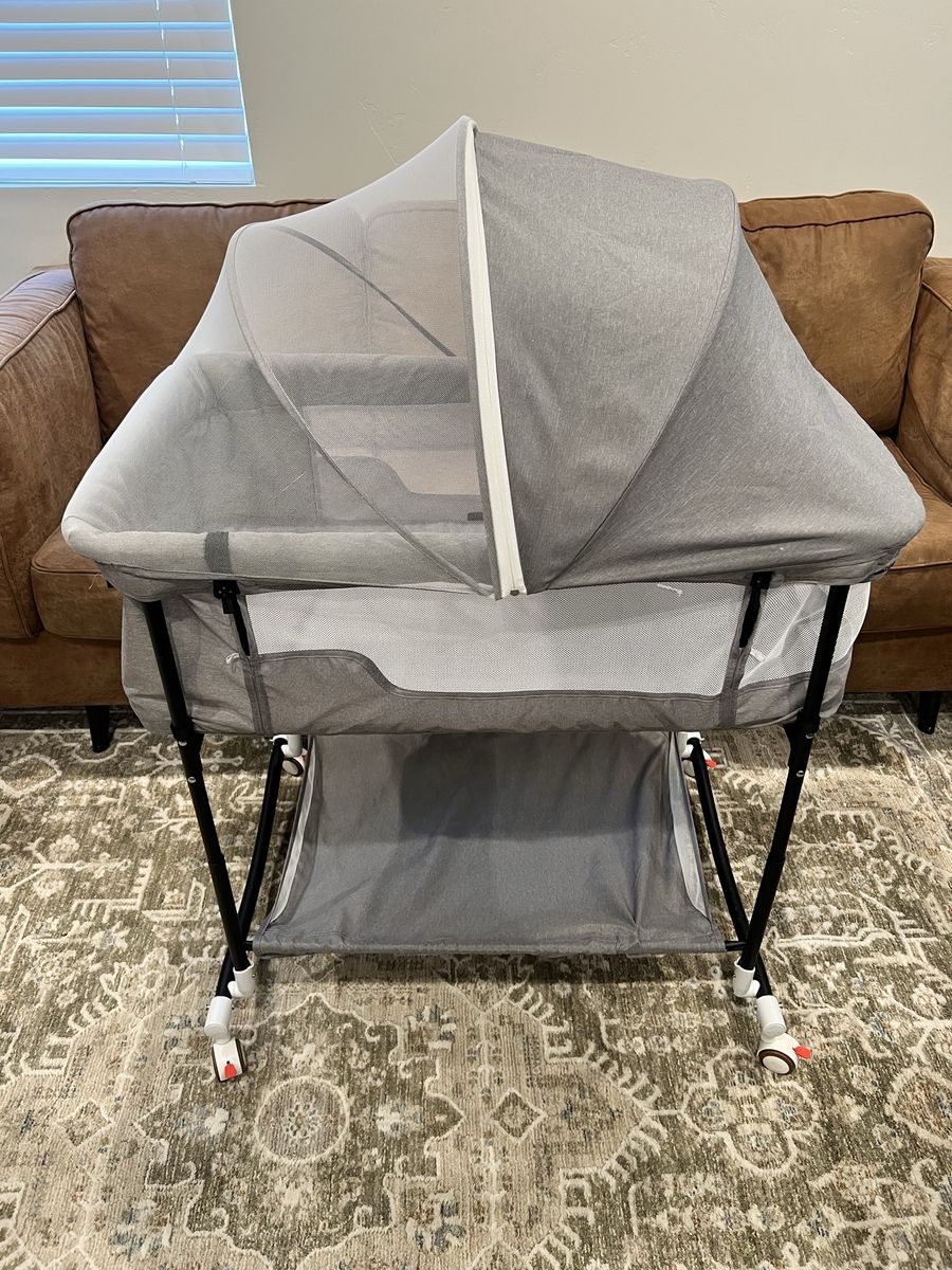 Adjustable Bassinet