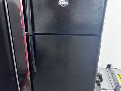 Frigidaire Refridgerator Freezer
