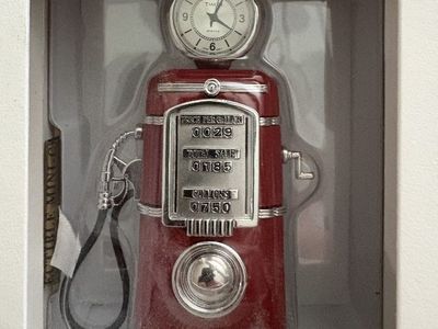 Vintage Timex Mini-Clock "Gas Pump"