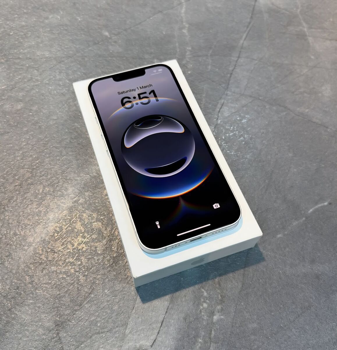 iphone 16e 128 GB AT&T, Cricket and pure talk 100% battery health