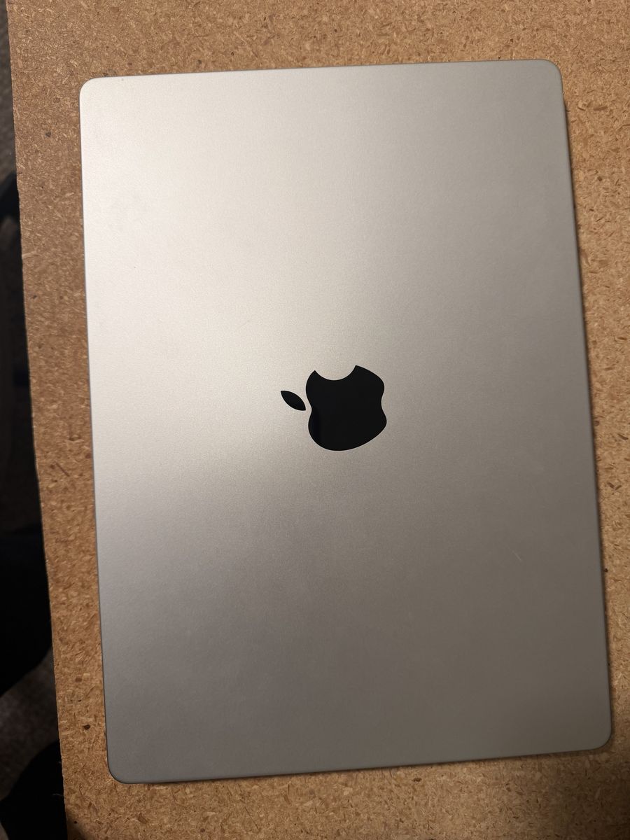 MacBook Pro M4 Pro Chip 14 in