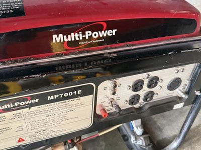 Multi-Power MP7001E Industrial Equipment Generator 6500W Red/Black