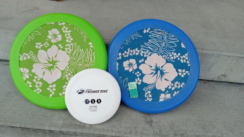 2 Big Jumbo Frisbee Discs & 1 Original Putter Golf