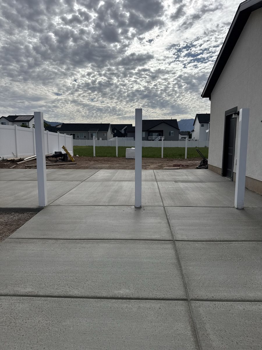 Main image 16