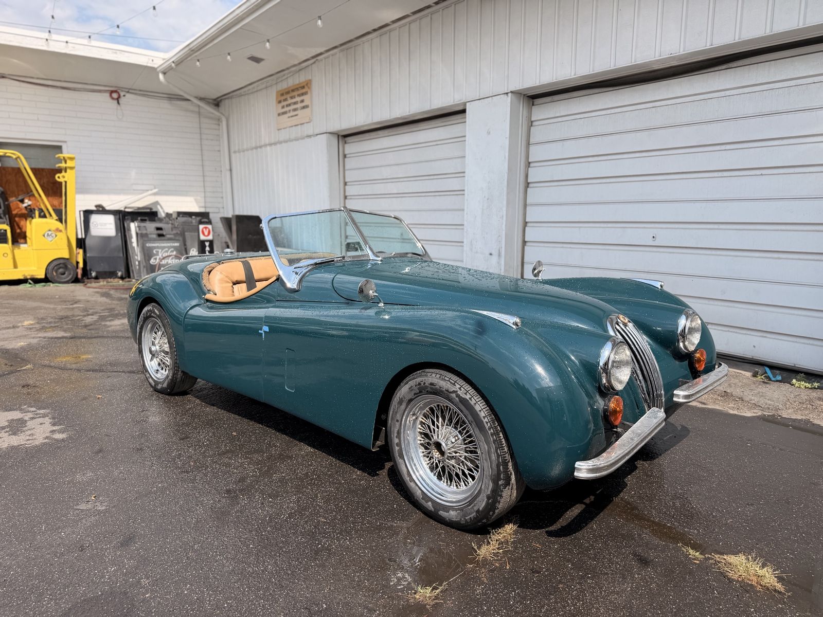 1950s jaguar XK120 replica 
