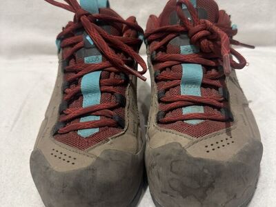 Black Diamond Mission Women’s 5.5 WP Hiking Shoes