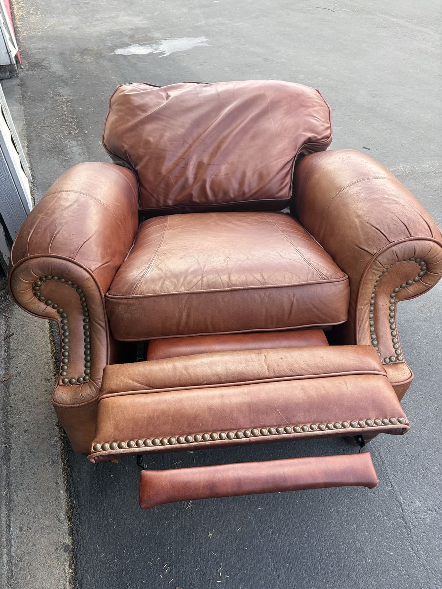 Two recliners for sale*willing to deal*