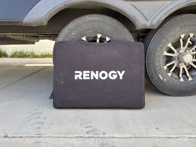 100 Watt Renogy Solar Panel With Charge Controller