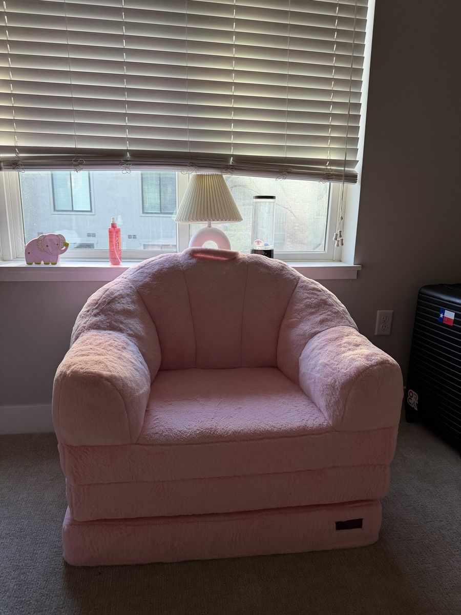 Pink single couch