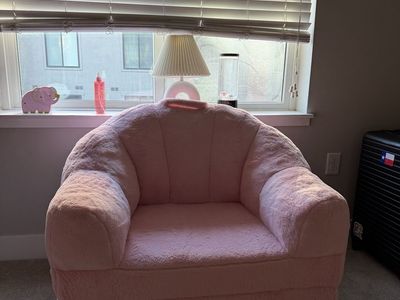 Pink single couch