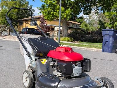 Honda HRT216 Self-Propelled