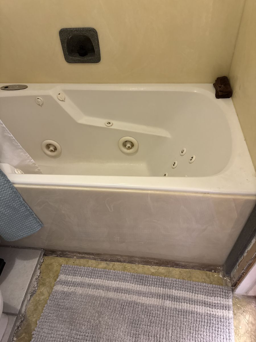 Soaking Tub -Free