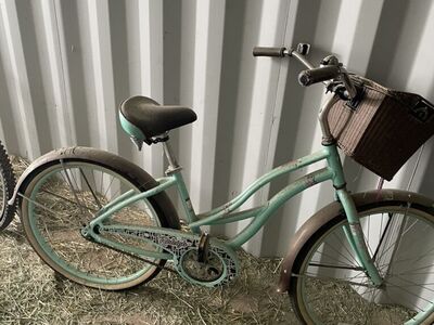 Specialized, Cruiser Bikes, Hot Rock