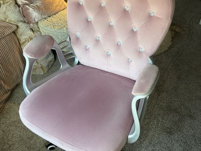 Pink Velvet Tufted Office Chair w/ Arms