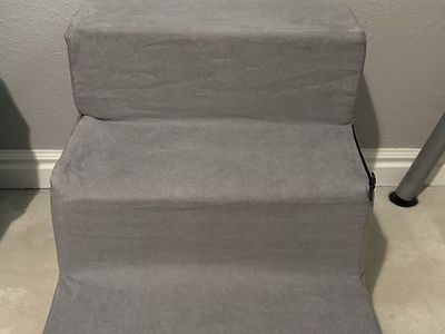 Pet stairs excellent condition