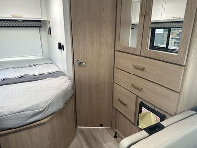 2027 Thor Motor Coach Geneva 21VT Chevy