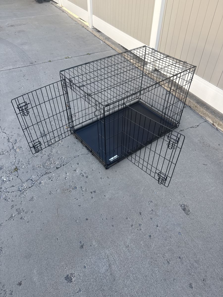 Large 2 Door Wire Dog Kennel