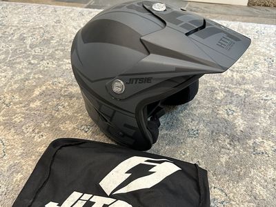 Jitsie HT1 Trials Helmet Medium
